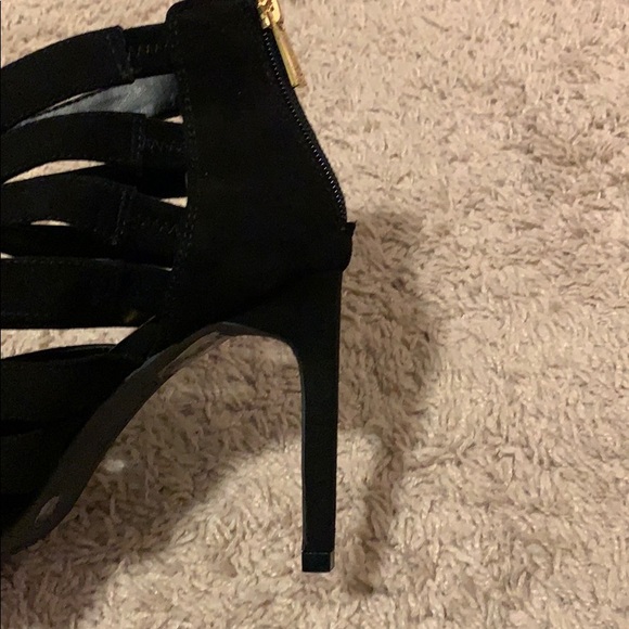 Heels - Picture 8 of 8